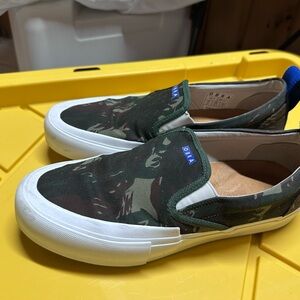 Obra Green Camouflage Slip-On Sneakers